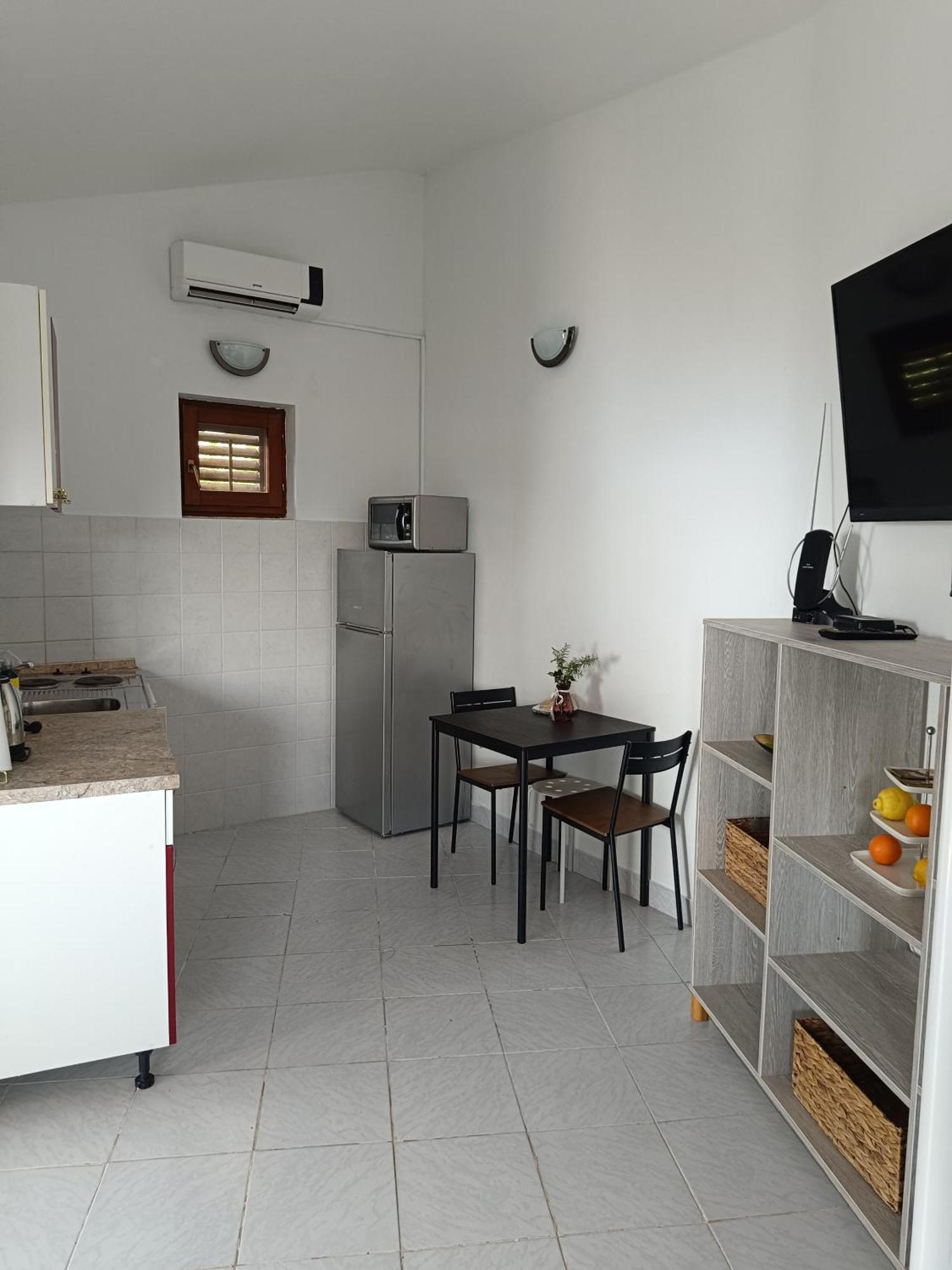 Studio Apartmani Tucic 塞莱纳 外观 照片