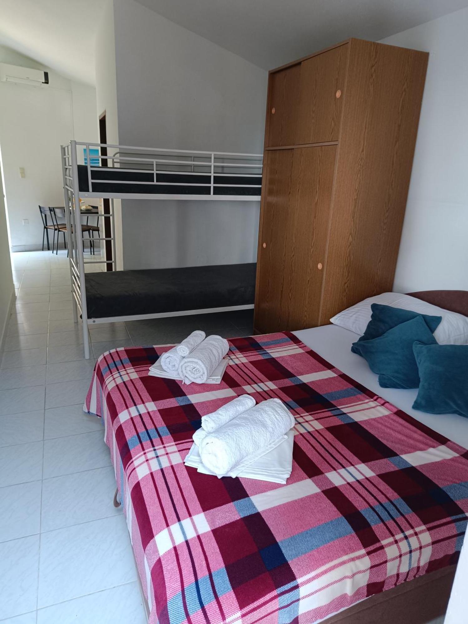 Studio Apartmani Tucic 塞莱纳 外观 照片